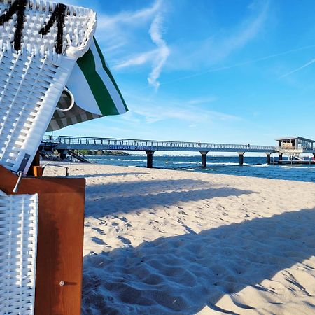 Hochwertige Ferienwohnung In Ruhiger Lage Mit Eigener Terrasse Und Parkplatz, Nur 7 Gehminuten Zum Strand Entfernt - Hoher Schlafkomfort Dank Boxspringbett Scharbeutz Esterno foto