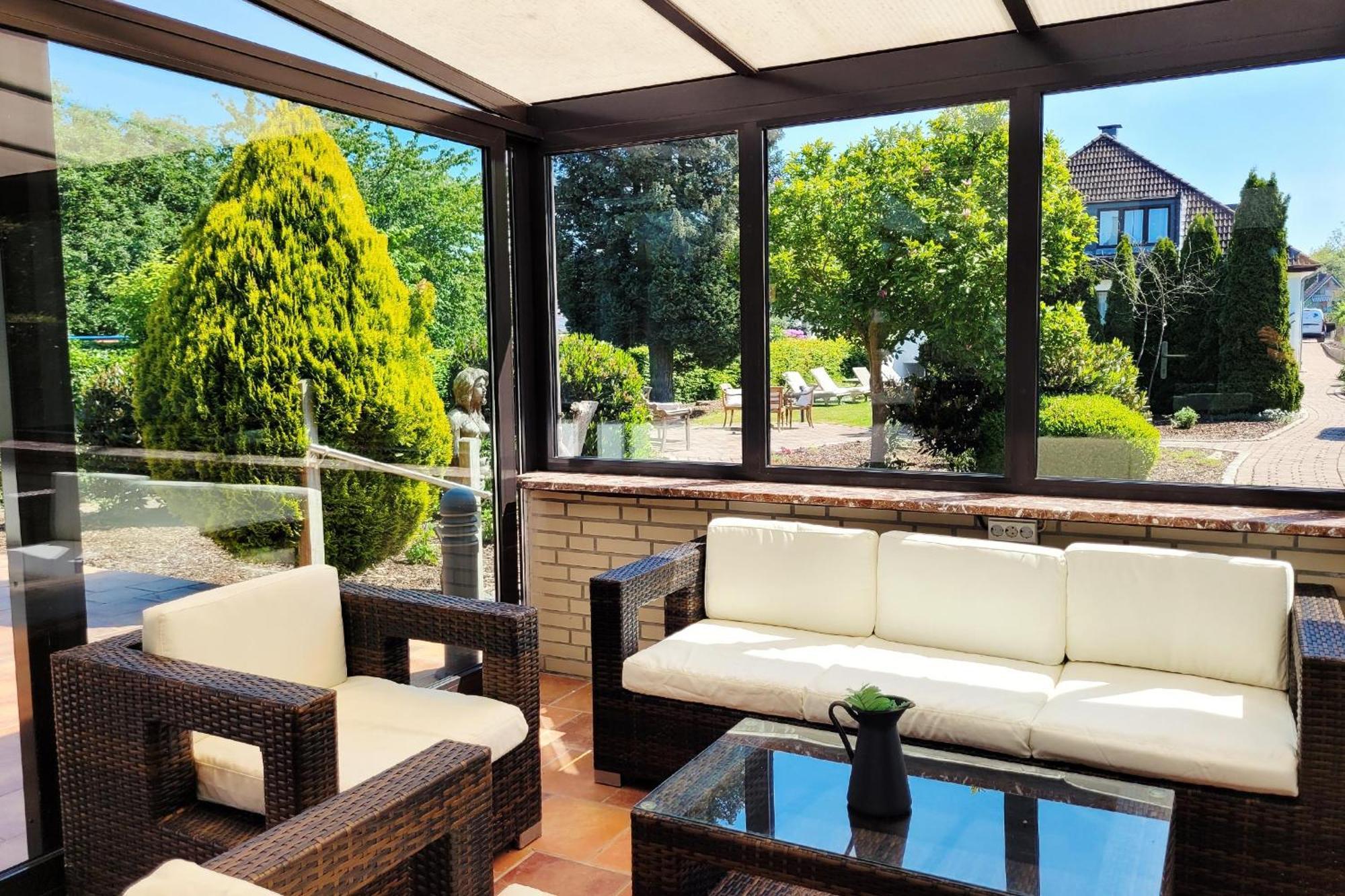 Hochwertige Ferienwohnung In Ruhiger Lage Mit Eigener Terrasse Und Parkplatz, Nur 7 Gehminuten Zum Strand Entfernt - Hoher Schlafkomfort Dank Boxspringbett Scharbeutz Esterno foto