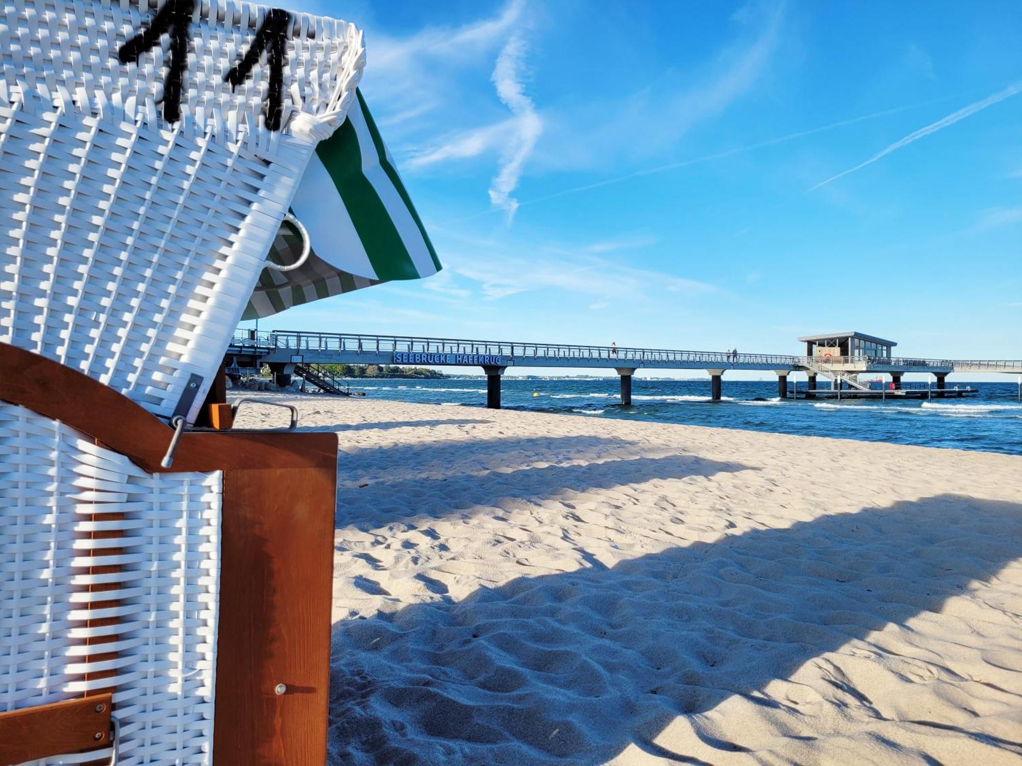 Hochwertige Ferienwohnung In Ruhiger Lage Mit Eigener Terrasse Und Parkplatz, Nur 7 Gehminuten Zum Strand Entfernt - Hoher Schlafkomfort Dank Boxspringbett Scharbeutz Esterno foto
